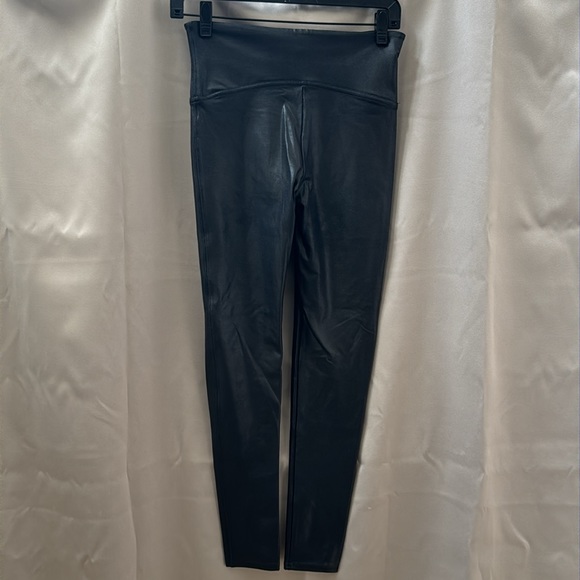 Spanx - Picture 2 of 3